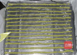 毛毛虫蛋糕卷的做法图解11