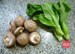 香菇素什锦的做法图解1