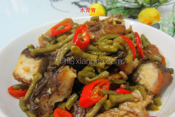 酸豆角炒腊鱼