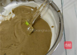 淋面可可草莓卷的做法图解8