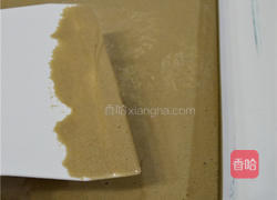 淋面可可草莓卷的做法图解9