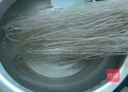 酸辣粉的做法图解1