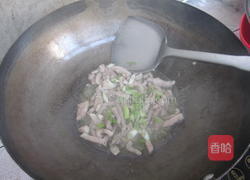 榨菜炒肉丝的做法图解4
