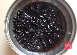 黑豆猪蹄汤的做法图解2