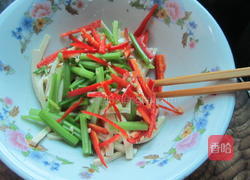 芹菜豆腐丝凉拌的做法图解3