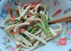 芹菜豆腐丝凉拌的做法图解4