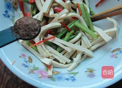 芹菜豆腐丝凉拌的做法图解5