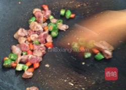 藕丁炒肉的做法图解10