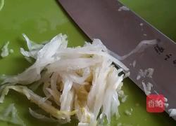 干煸酸菜丝的做法图解6