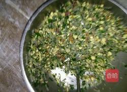 韭菜盒子的煎法的做法图解1