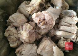 鸡腿焖炖笋干的做法图解2