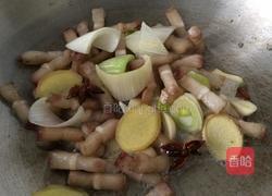 鸡腿焖炖笋干的做法图解5
