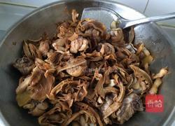 鸡腿焖炖笋干的做法图解8