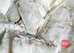 茄汁烧带鱼的做法图解1