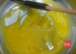 千叶戚风蛋糕卷的做法图解2