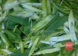 金针姑炒肉的做法图解2