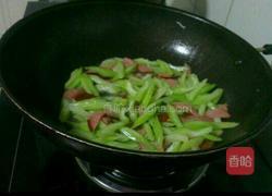 西芹炒火腿的做法图解5