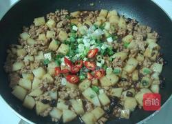 马铃薯炒肉末的做法图解4