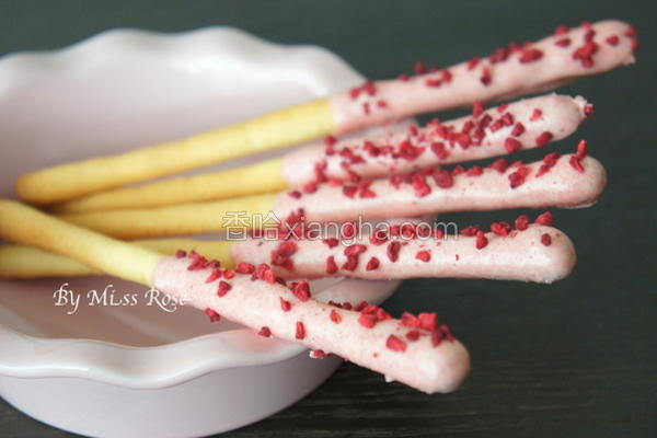 草莓炼奶饼干棒