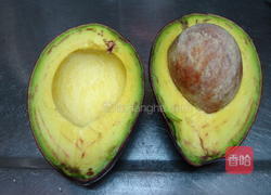 酪梨沙拉海苔棒的做法图解2