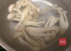 菇菇葱段培根卷的做法图解2