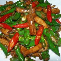 糯米椒荫豉炒双干的做法[图]