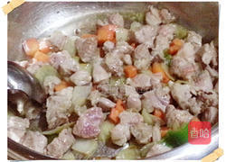 简易糖醋梅肉的做法图解3