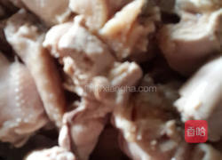 狗尾草炖鸡汤的做法图解3