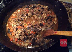 刀削打卤面的做法图解3