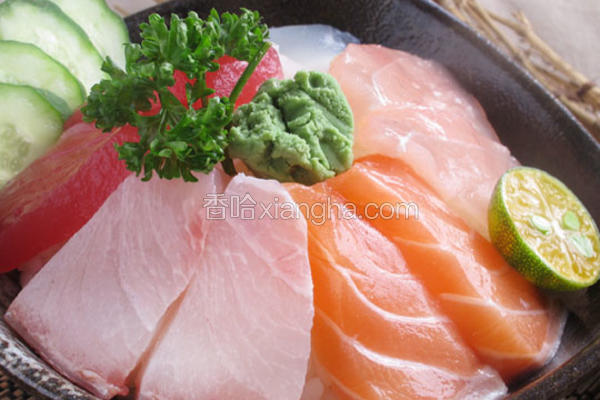 生鱼片盖饭