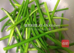 蒜苔肉丝的做法图解1