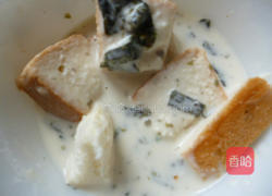 酥炸吐司边的做法图解3