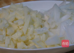 蟹肉玉米浓汤的做法图解4