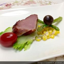 鸭胸肉佐蓝莓酸奶的做法[图]