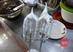 巧克力戚风蛋糕的做法图解4