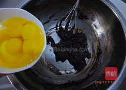 巧克力戚风蛋糕的做法图解3