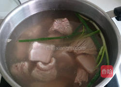 番茄牛肉汤的做法图解2