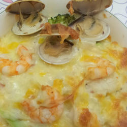 白酱海鲜焗烤饭的做法[图]