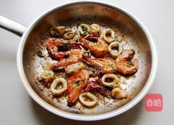 海鲜时蔬意大利面的做法图解5