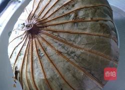 荷叶芋头粉蒸鸡的做法图解18