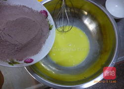 巧克力戚风蛋糕的做法图解2