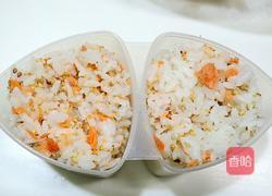 鲑鱼三角饭团的做法图解2