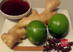 蜂蜜生姜柠檬茶的做法图解1