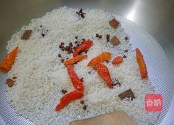 荷叶芋头粉蒸鸡的做法图解3