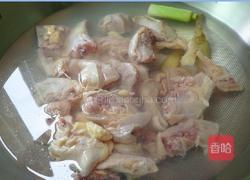 荷叶芋头粉蒸鸡的做法图解6