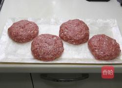 蓝起司牛肉汉堡的做法图解2