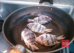 原味香煎鲷鱼的做法图解2