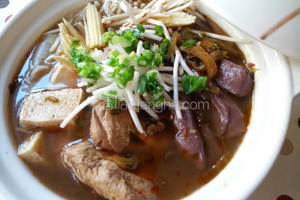 麻辣鸭血豆腐煲