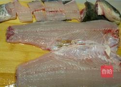 巴蜀酸菜鱼的做法图解1