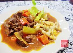 菇多多红酒炖牛肉的做法图解6